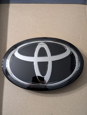 Эмблема решетки радиатора 9097502159 TOYOTA