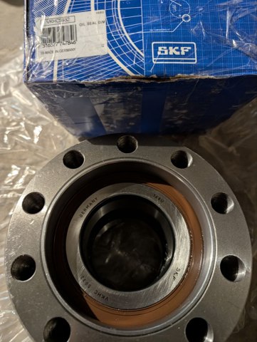 Ступица (передняя) VKHC5932 SKF