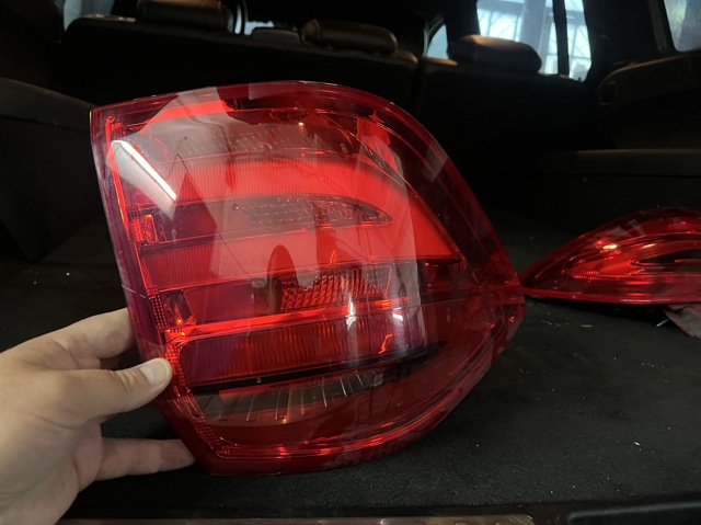 1669067501 MERCEDES Фонарь задний левый внешний купить в Ужгород
