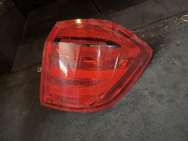 Фонари задние A1669067601 MERCEDES