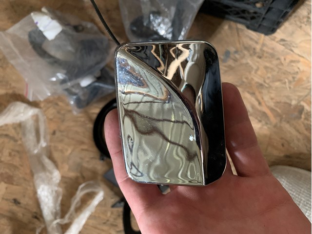 Заглушка бампера буксировочного крюка 1668851823 MERCEDES