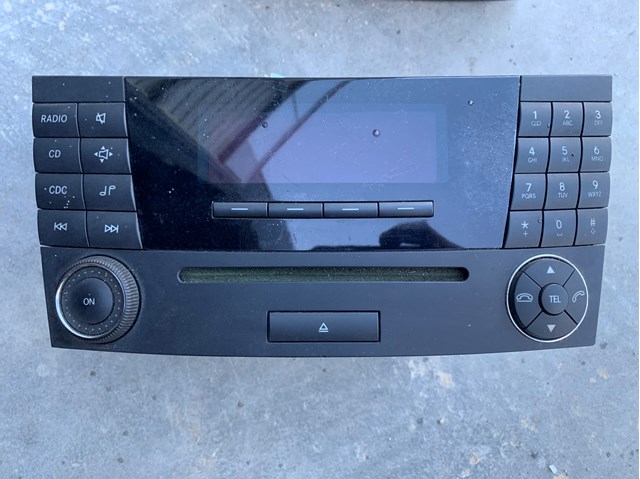 Заводская магнитола 2118701289 MERCEDES