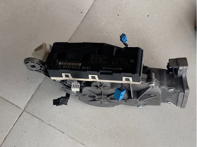 ЭБУ открытия крышки багажника/двери 3-й (5-й) 2129004203 MERCEDES