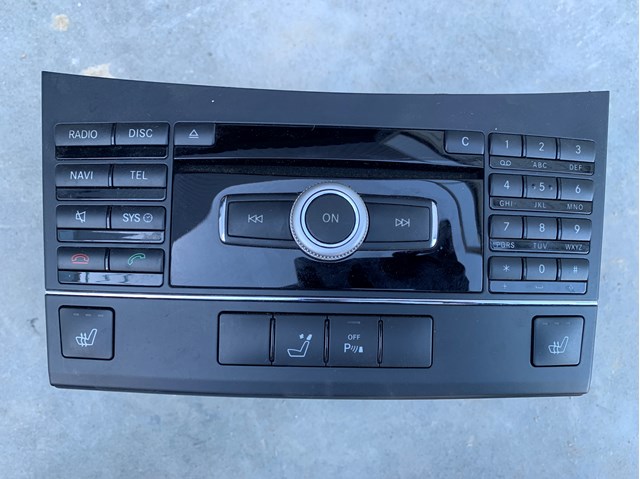 Блок кнопок центральной консоли 2129006905 MERCEDES