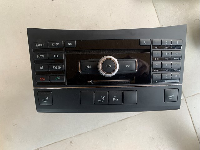 Заводская магнитола 2129068800 MERCEDES