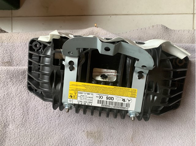 Подушка безопасности, пассажирская 2138600202 MERCEDES