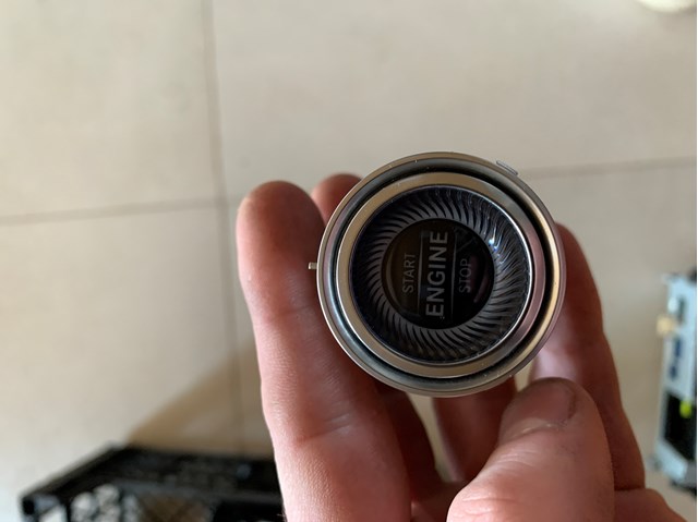 Кнопка запуска двигателя 2139055500 MERCEDES