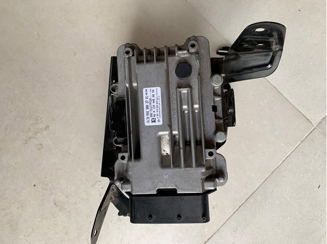 Блок управления EGR 6429003701 MERCEDES
