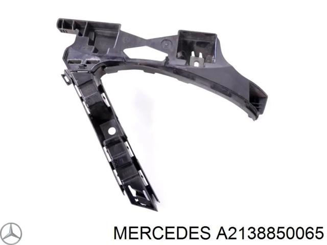 Левое крепление заднего бампера A2138850065 MERCEDES