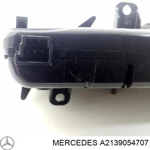 Блок управления режимов отопления A2139054707 MERCEDES