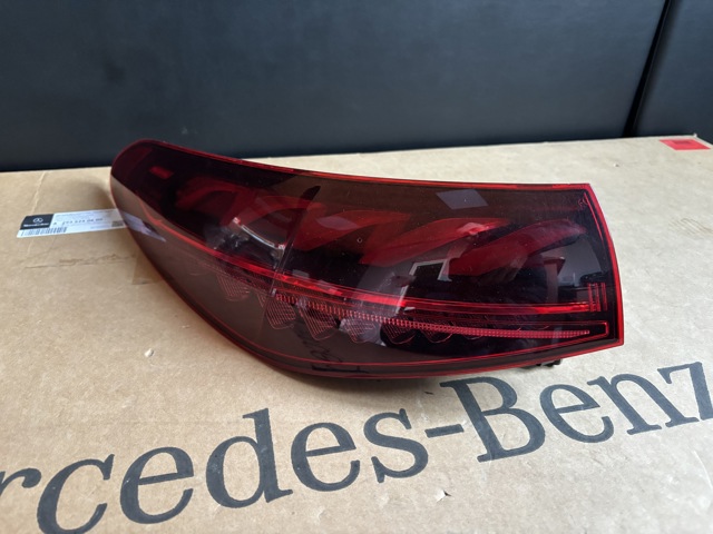 Левый стоп A2979063100 MERCEDES