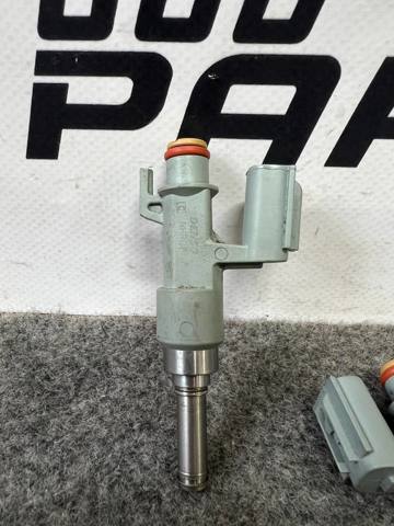 Форсунка дизельная в сборе 23250F0020 TOYOTA
