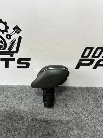 Ручка рычага коробки передач 3354240050C0 TOYOTA