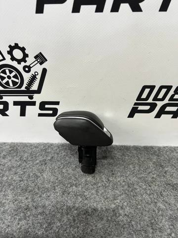 3354240050C0 TOYOTA Ручка КПП купить в Чернигов