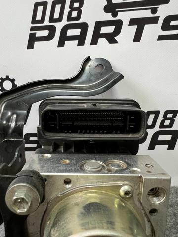 Блок управления ABS 4451042220 TOYOTA