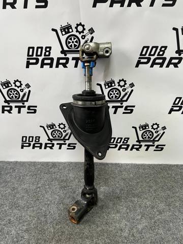 Нижний вал рулевой колонки 4522042010 TOYOTA
