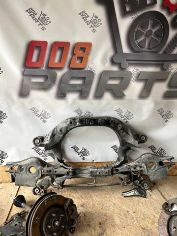 Рычаг/тяга задней подвески продольный нижний, правый 487600E080 TOYOTA