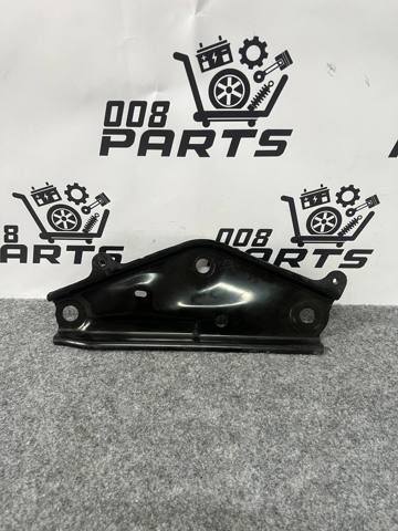 Кронштейн передней балки 522580R040 TOYOTA