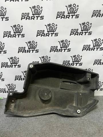 Защита днища передняя правая 5816578010 TOYOTA