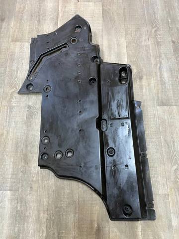Защита днища, левая 5816642030 TOYOTA