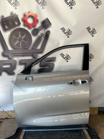 Передняя левая дверь 670020E171 TOYOTA