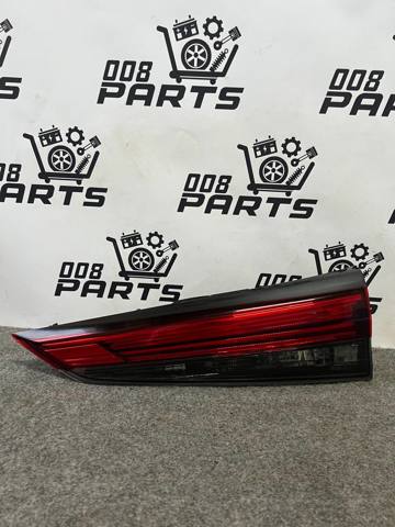Фара задняя правая внутренняя 815800E180 TOYOTA