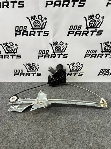 Мотор стеклоподъемника двери передней, правой 8571042140 TOYOTA