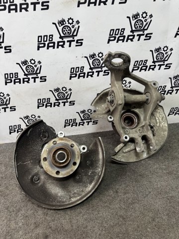 Цапфа поворотного кулака 95B505432Y PORSCHE
