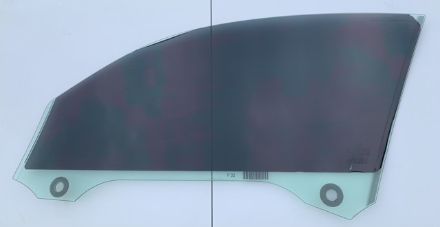 51337268726 BMW Стекло двери передней правой купить в Украина