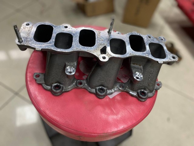 TOYOTA 171110P060 Коллектор впускной нижний в наличии Черновцы