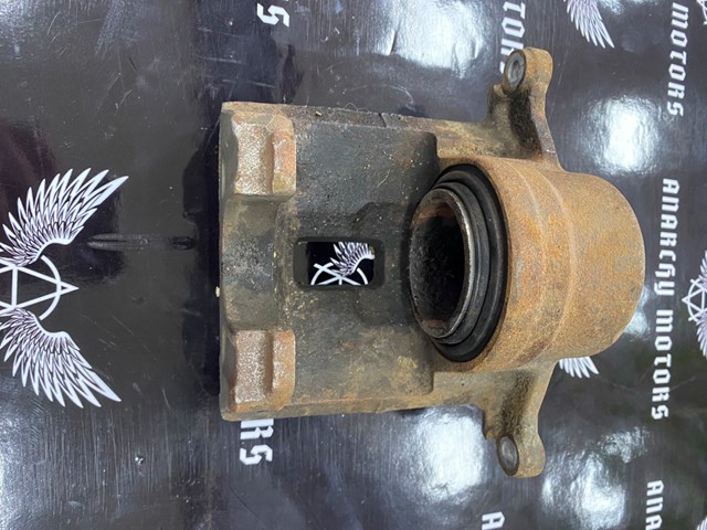 TOYOTA 4773048140 Суппорт тормозной передний правый в наличии Хмельницкий