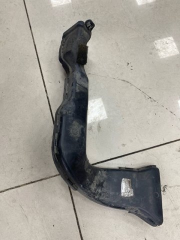 Воздухозаборник 68304129AA CHRYSLER
