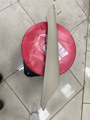VAG 8W1863306C в наличии Чернигов