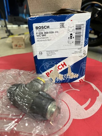 F026009039 BOSCH Цилиндр тормозной колесный рабочий задний купить в Черновцы