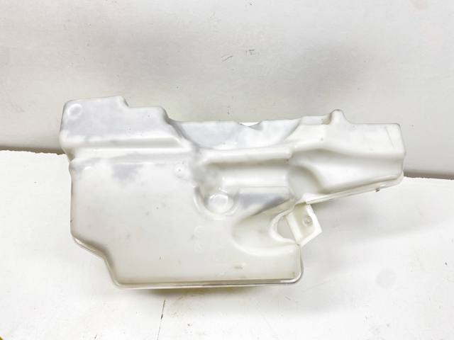 Бачок омывайки LR025755 LAND ROVER