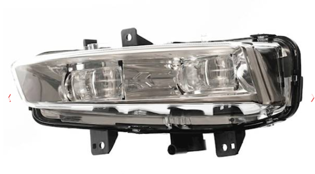 Противотуманка правая LR026089 LAND ROVER