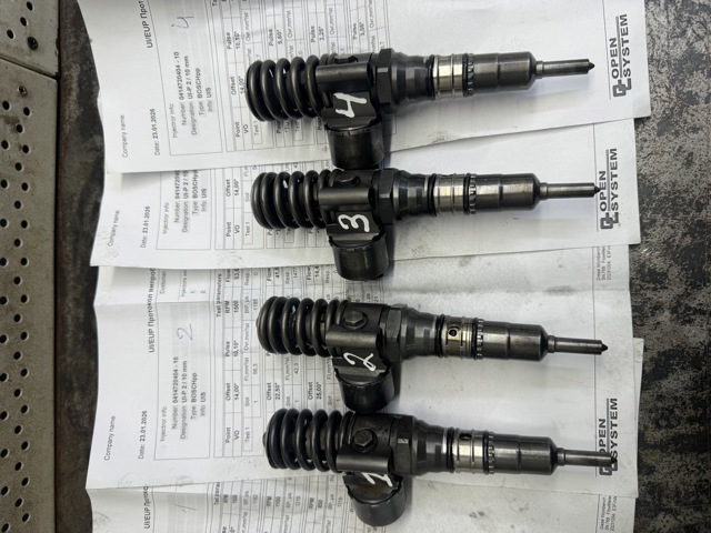 Форсунка инжектора 03G130073G CHRYSLER
