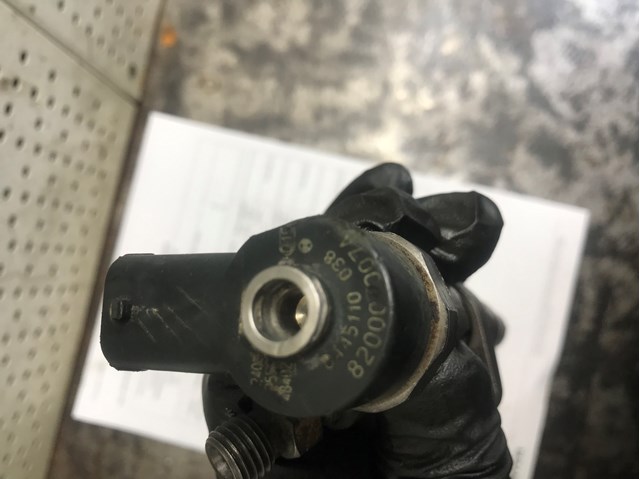 BOSCH 0445110038 Форсунка впрыска топлива в наличии Украина