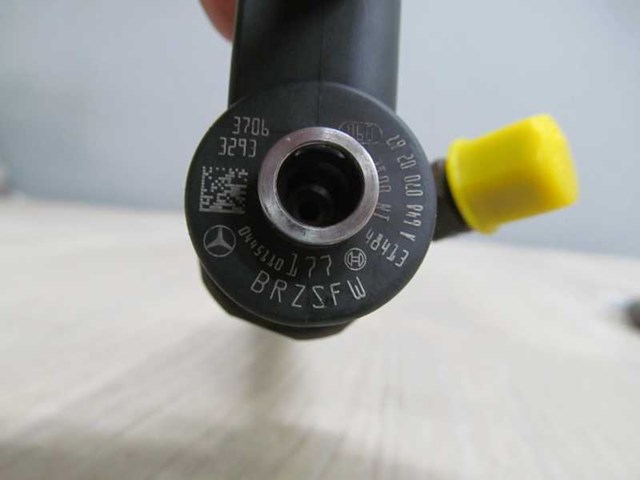 Клапанная форсунка 0445110177 BOSCH