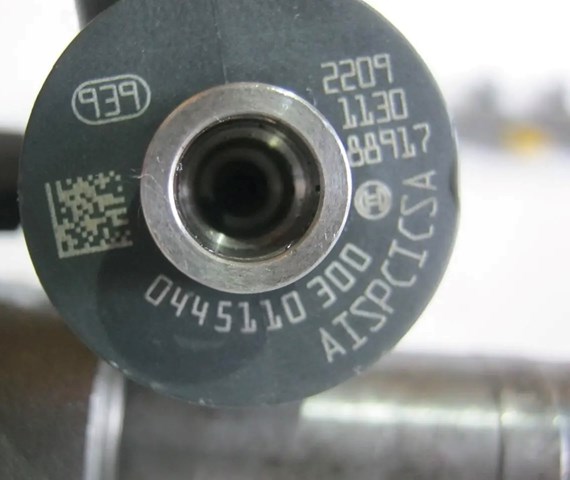 Форсунка впрыска топлива 0445110300 OPEL