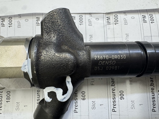 TOYOTA 236700R030 Топливные форсунки в наличии Одесса