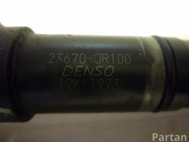 Топливные форсунки 236700R100 TOYOTA