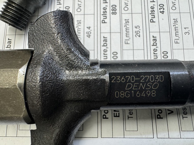 Форсунки 2367027030 TOYOTA