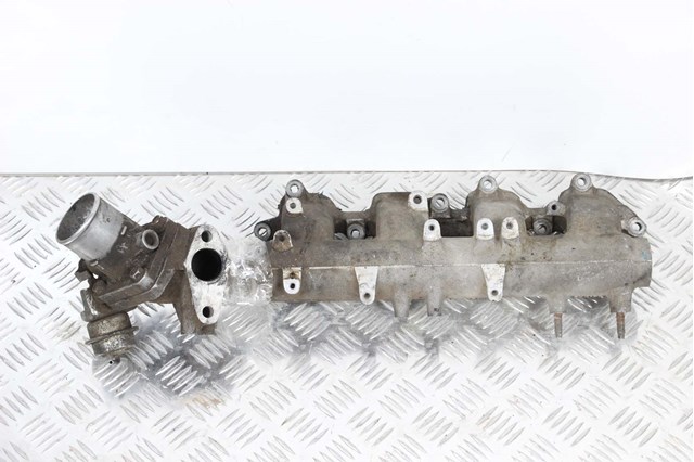 Впускной коллектор 14001EC00B NISSAN