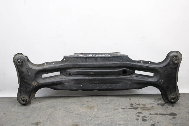 Подрамник задней подвески Toyota Camry 5