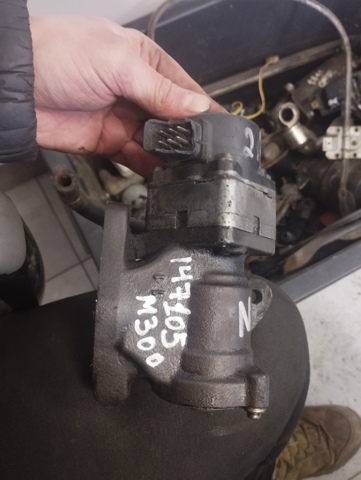 Клапан рециркуляции отработавших газов EGR 147105M300 NISSAN