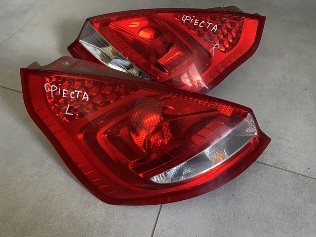 Фонарь задний левый 1709553 FORD