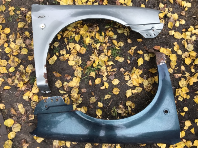 Левое крыло на Шкода Октавия 1U2