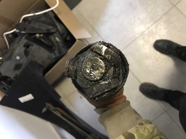 Полуось передняя, правая 391006777R RENAULT