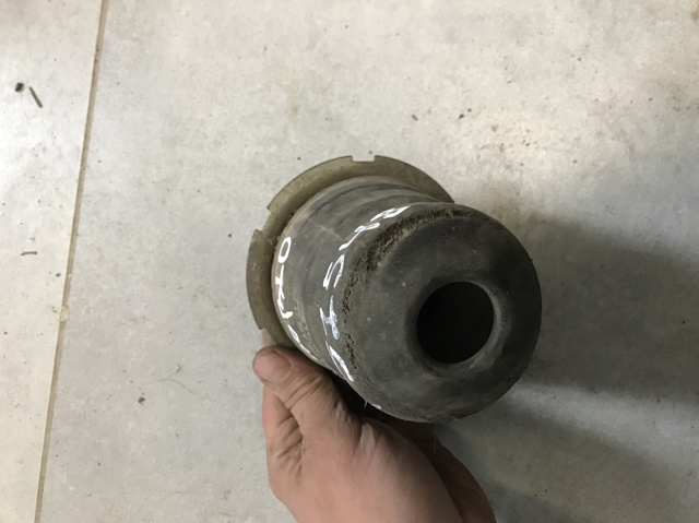 Буфер-отбойник амортизатора заднего 46751548 FIAT
